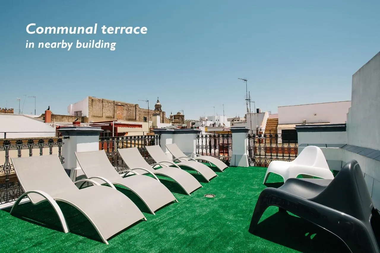 Apartment Hostly Rivero 2A Center Loft-Fibre-Communal Terrace-Parking Optional-Cless Seville