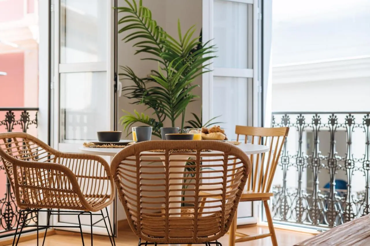 Hostly Rivero 2A Center Loft-Fibre-Communal Terrace-Parking Optional-Cless Seville
